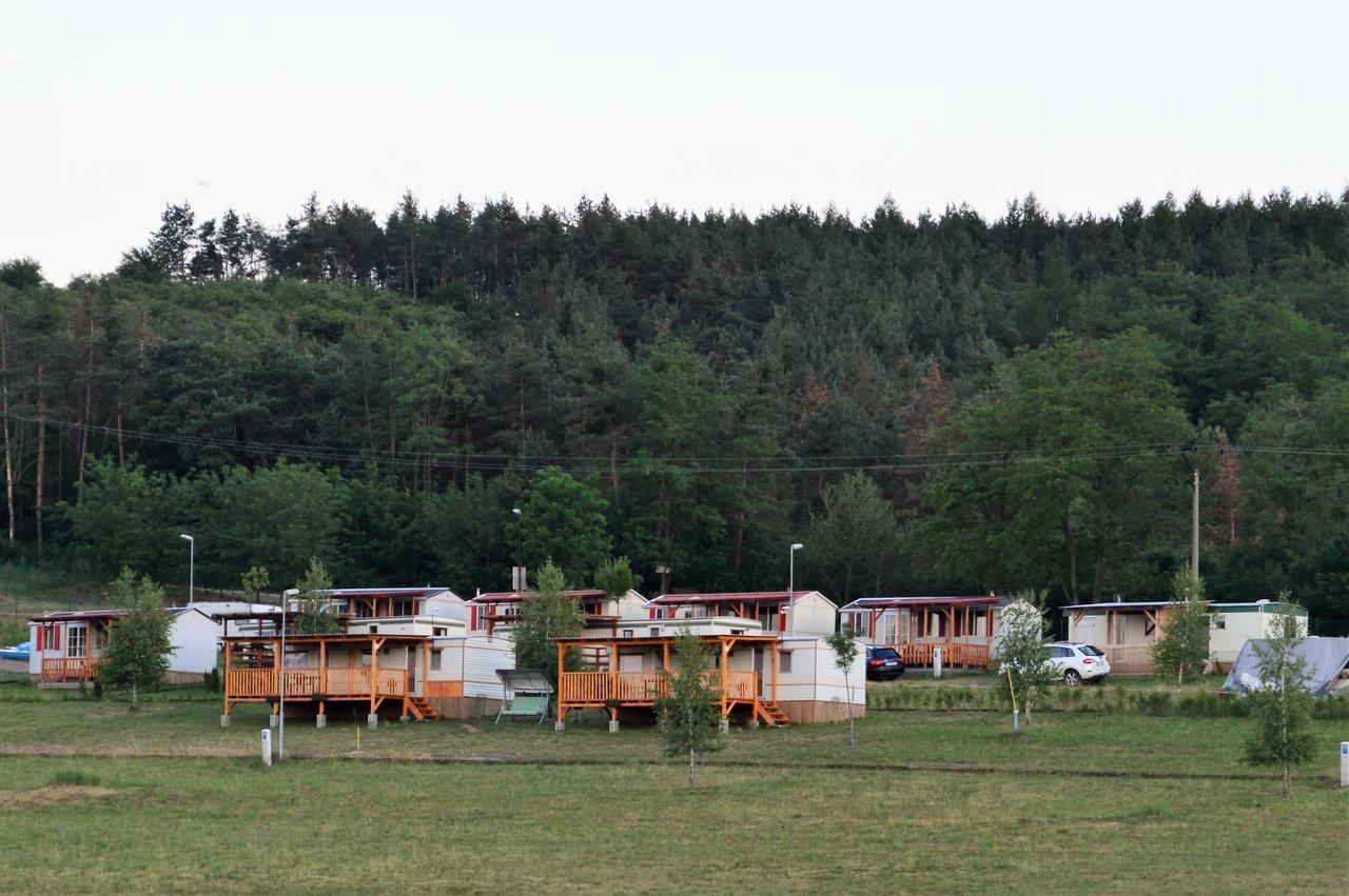Mobilheimy U Prehrady Campsite Horni Dunajovice